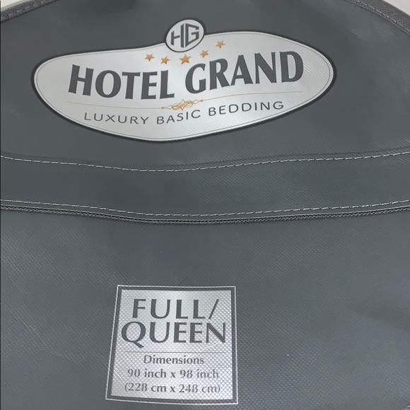 Hotel Grand Bedding Hotel Grand White Down Queen Comforter 9 X 98